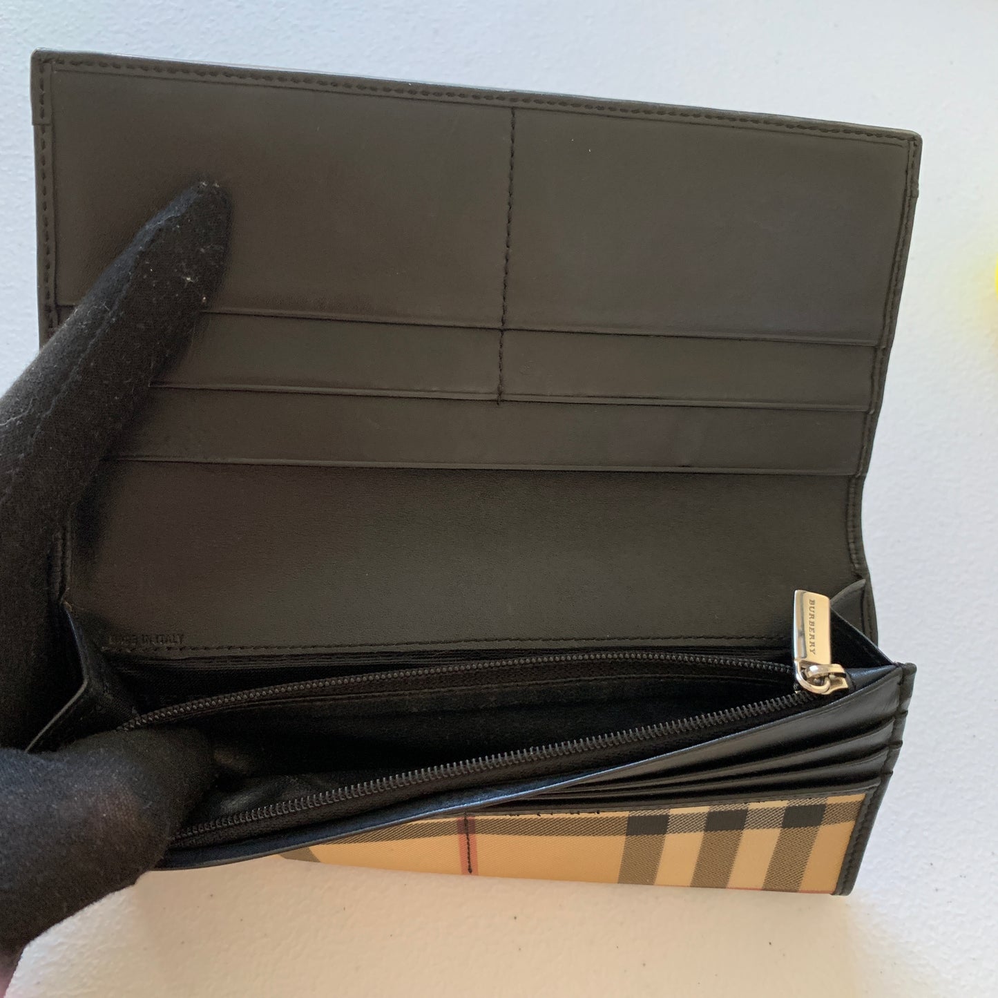 Burberry wallet Authentic with COA