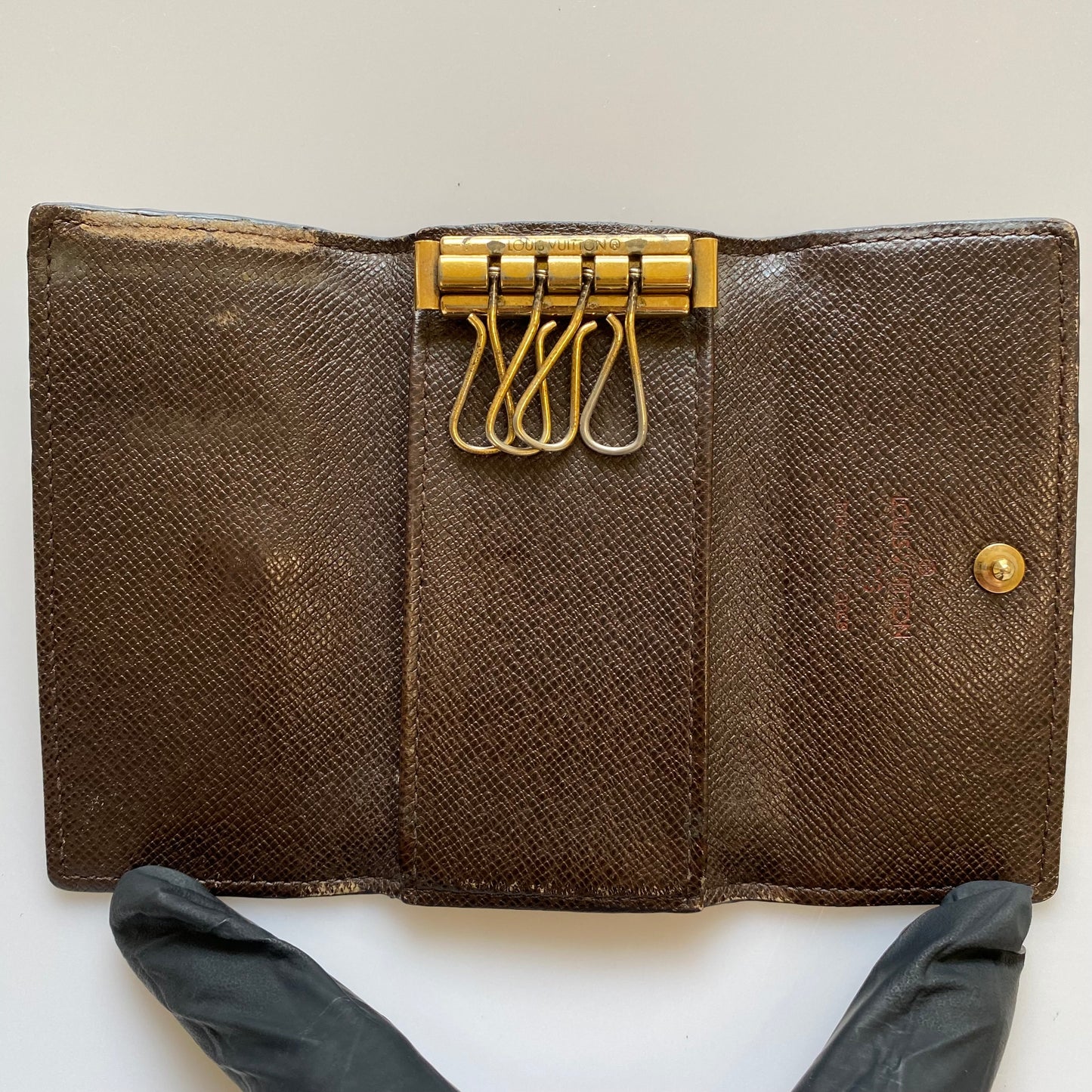 Louis Vuitton monogram key case TH0013 Authentic with COA