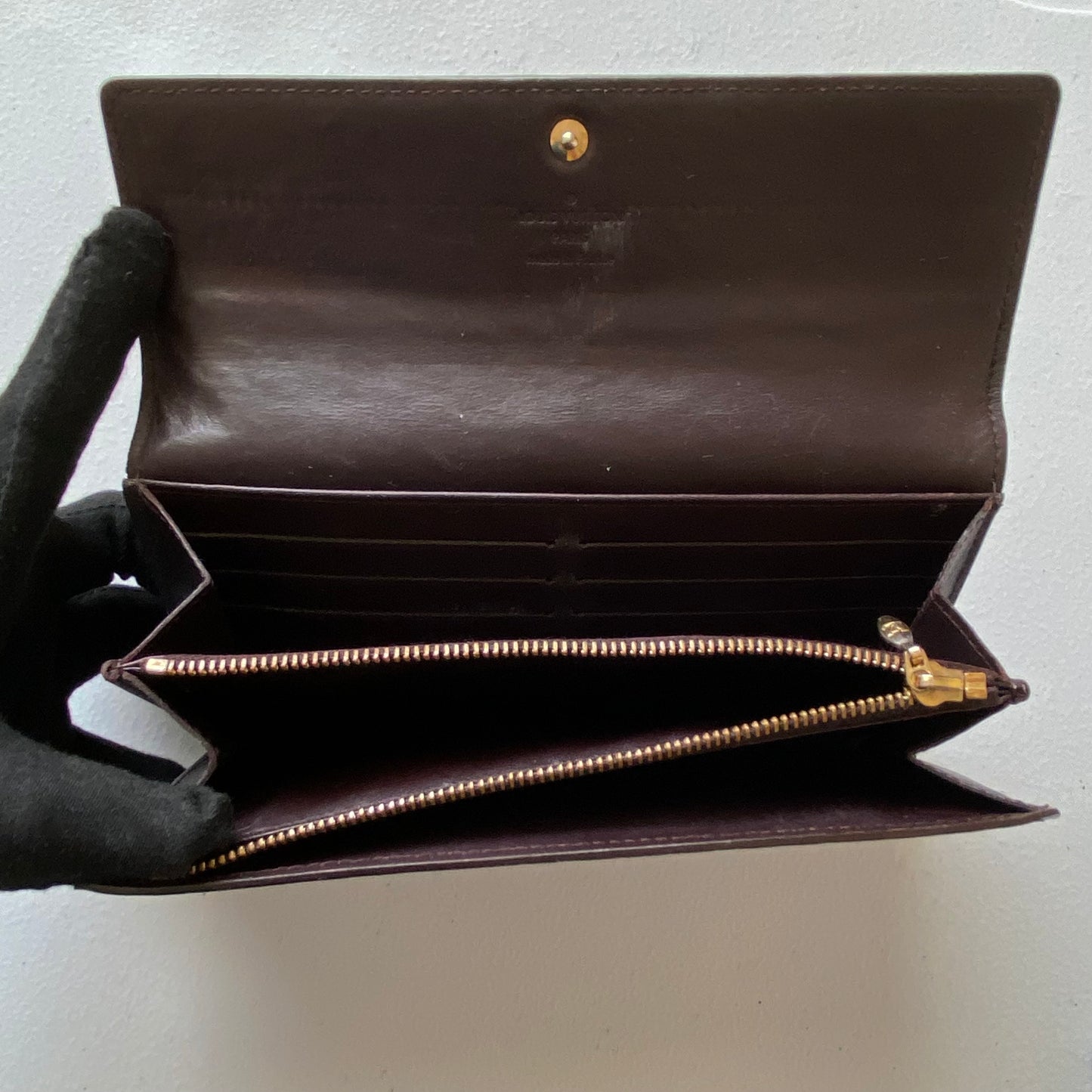 Louis Vuitton vernis long wallet TH2069 authentic with coa