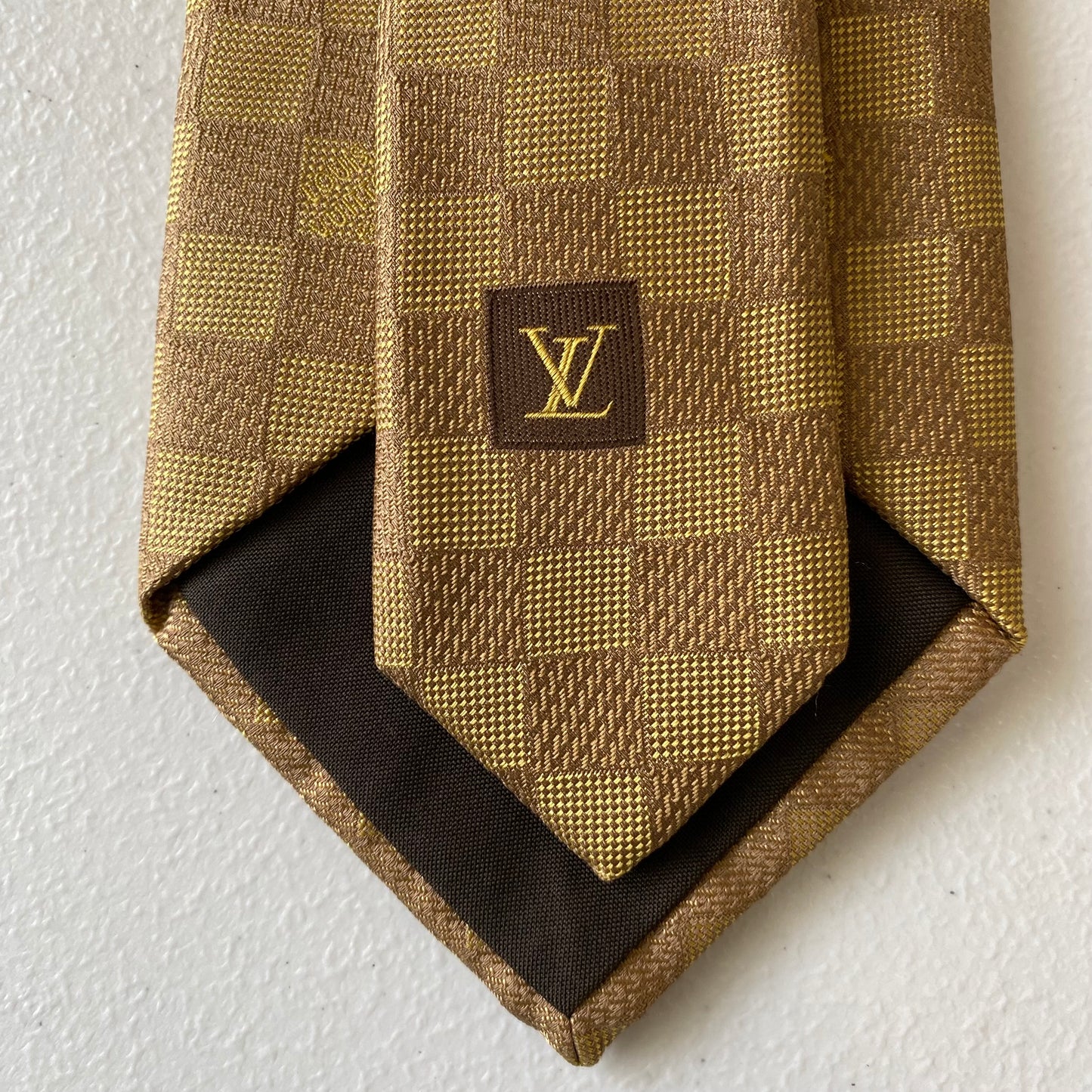 Louis Vuitton gold damire check silk Tie Authentic with coa