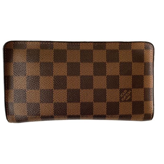 Louis Vuitton damier zippy wallet ca0073 authentic with COA 3.8x7.3”