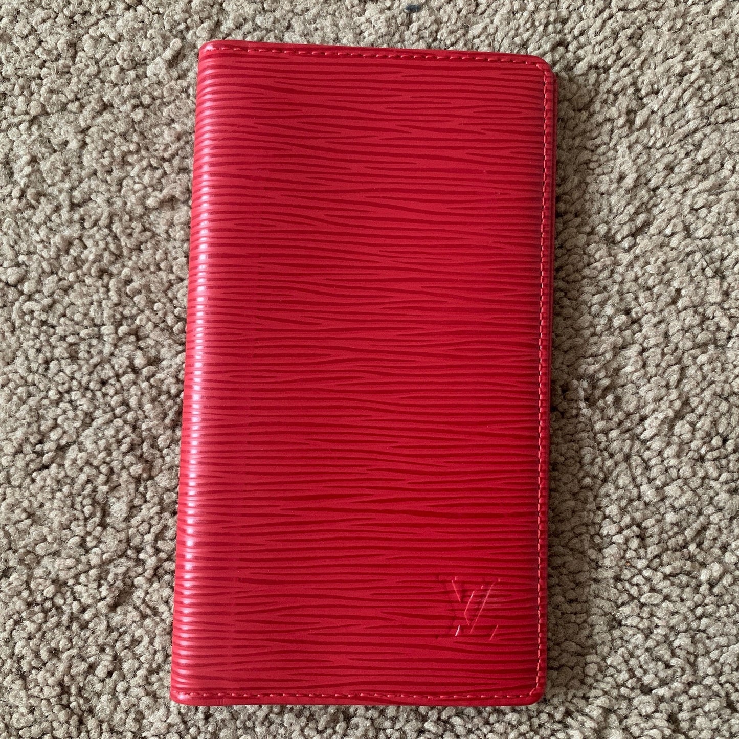 LV1039 Louis Vuitton unisex Epi red leather card holder wallet