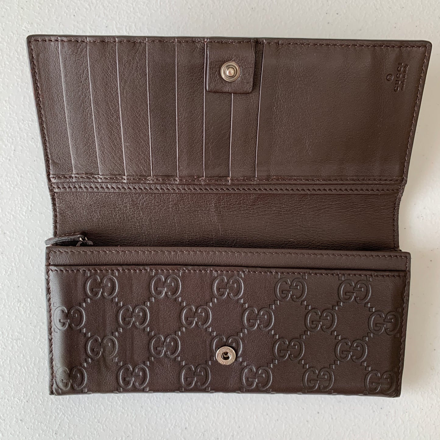 Gucci Long signature monogram Brown leather long Wallet authentic with COA