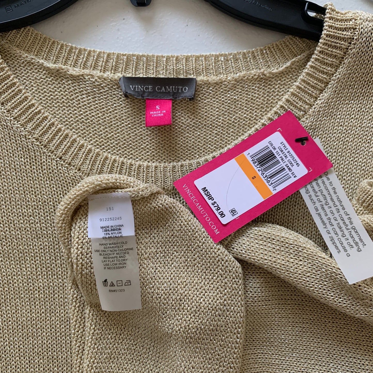 Vince Camuto Womens NWT light gold sweater t-shirt size small