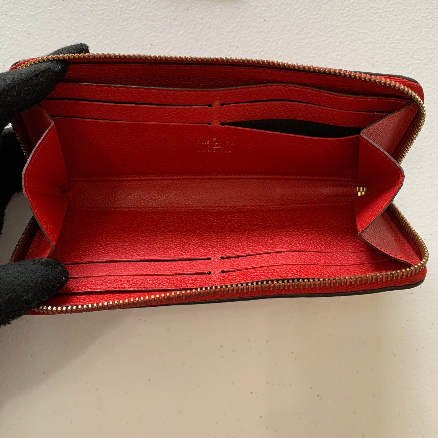 Louis Vuitton Empreinte zippy Long red leather wallet TN0175 authentic with COA