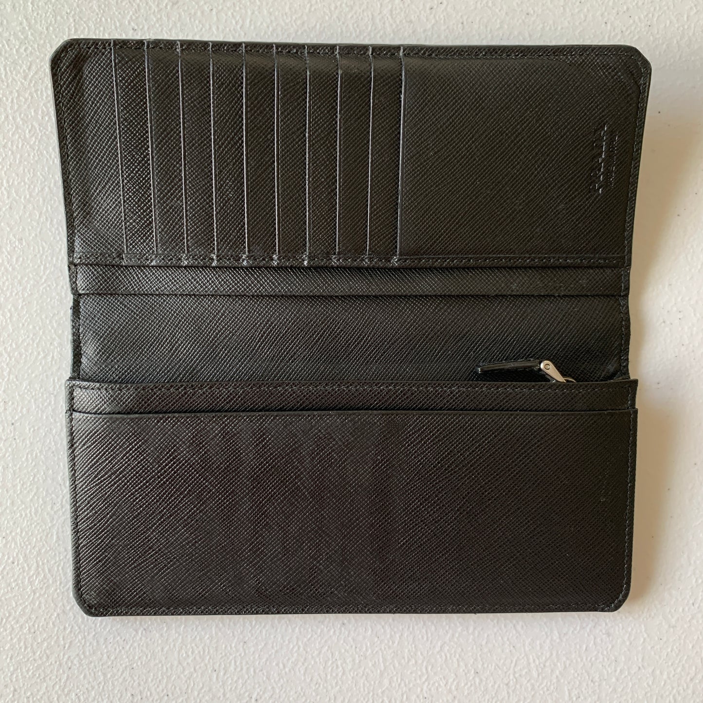 Prada black saffiano leather wallet 85M authentic with COA 7.5x3.6