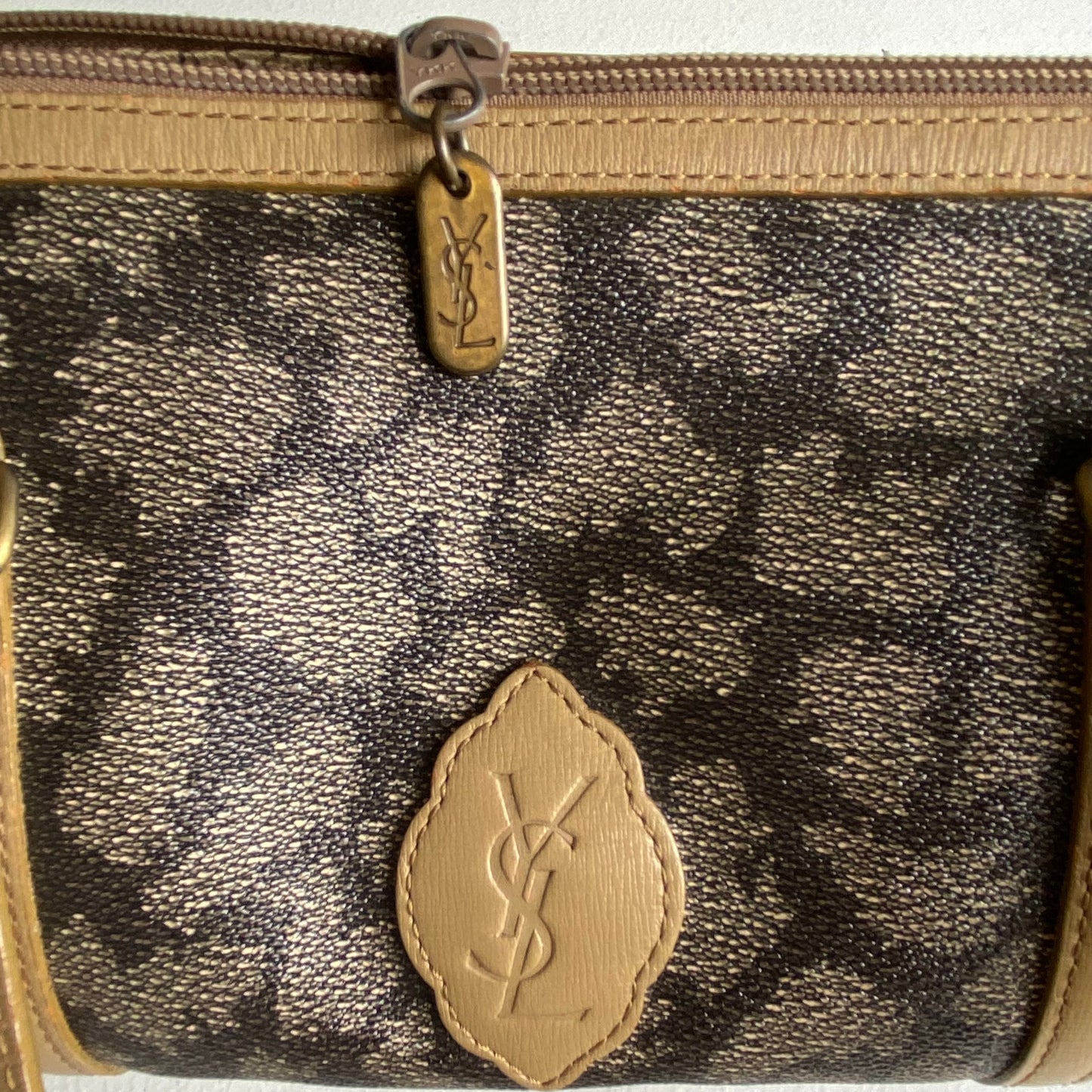 Yves Saint Laurent vintage giraffe barrel shoulder bag Authentic with COA 11.5x6x4.3