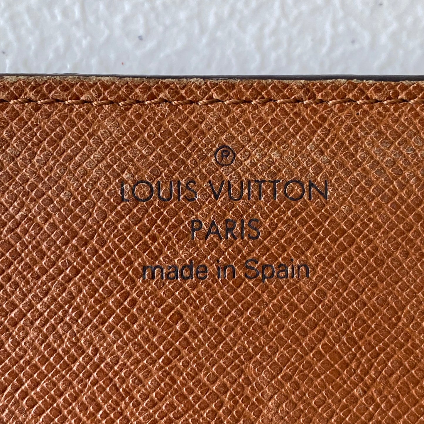 Louis Vuitton monogram card holder wallet Authentic with coa