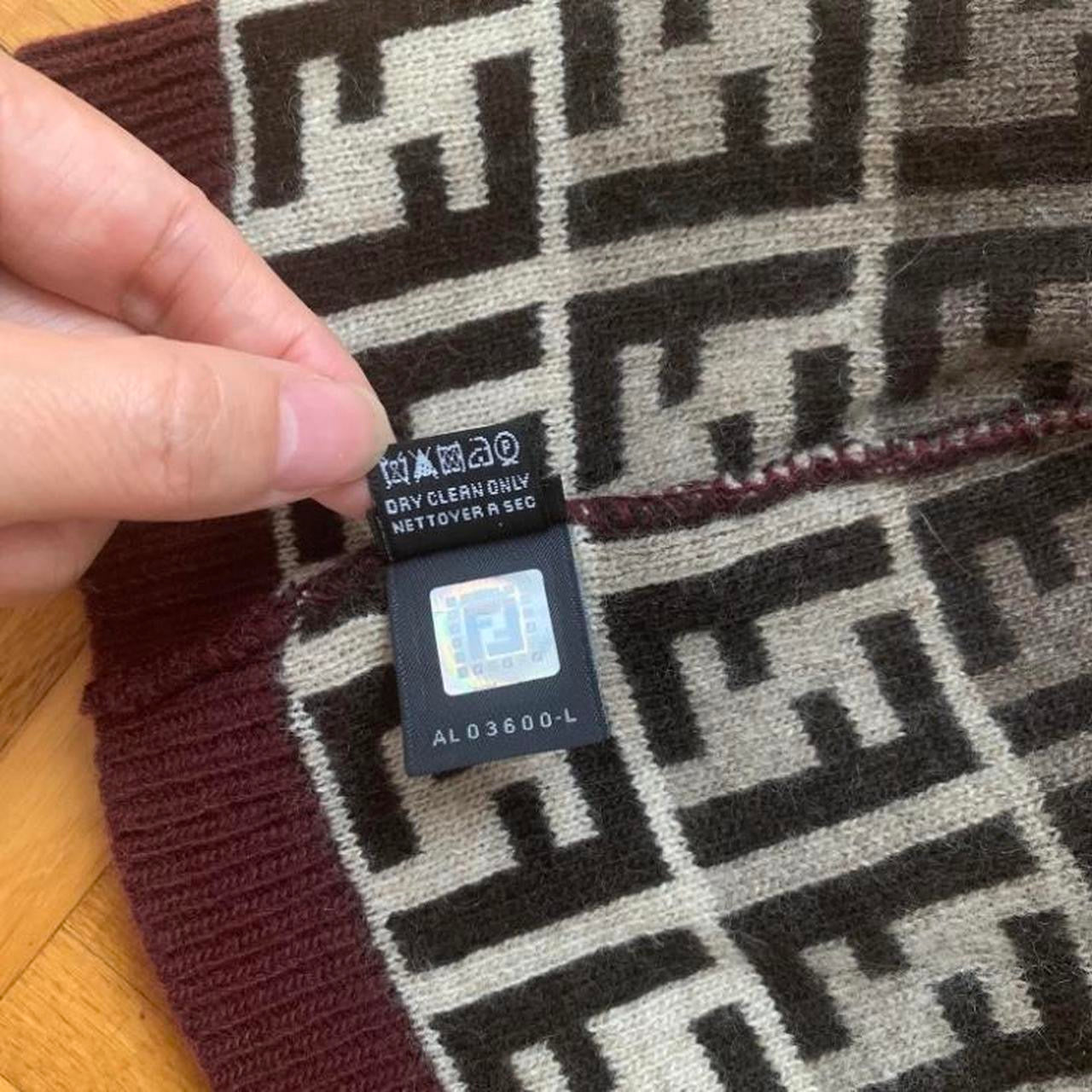 Authentic Fendi monogram women’s wool and cashmere hat like new