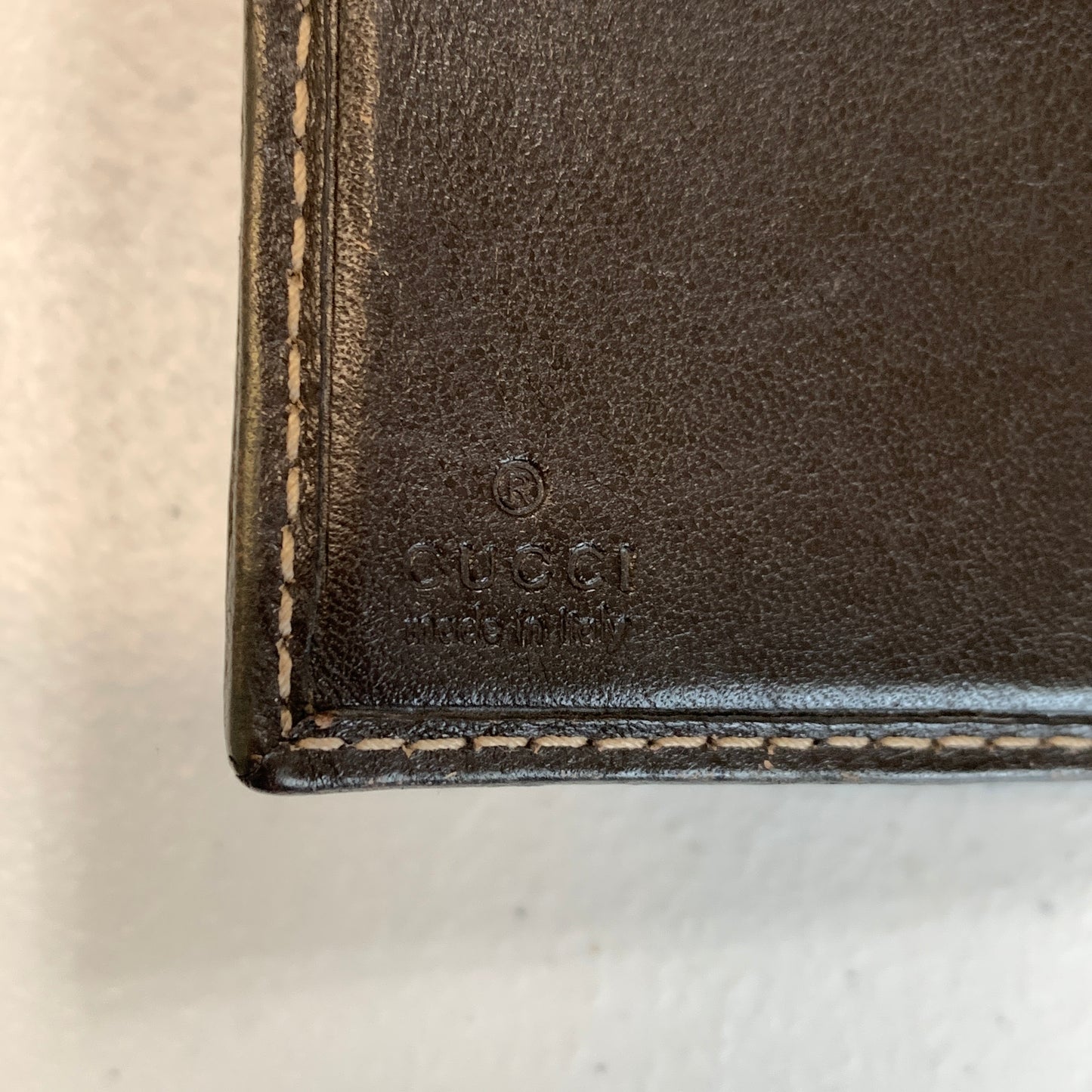 Gucci wallet monogram compact wallet Authentic with COA