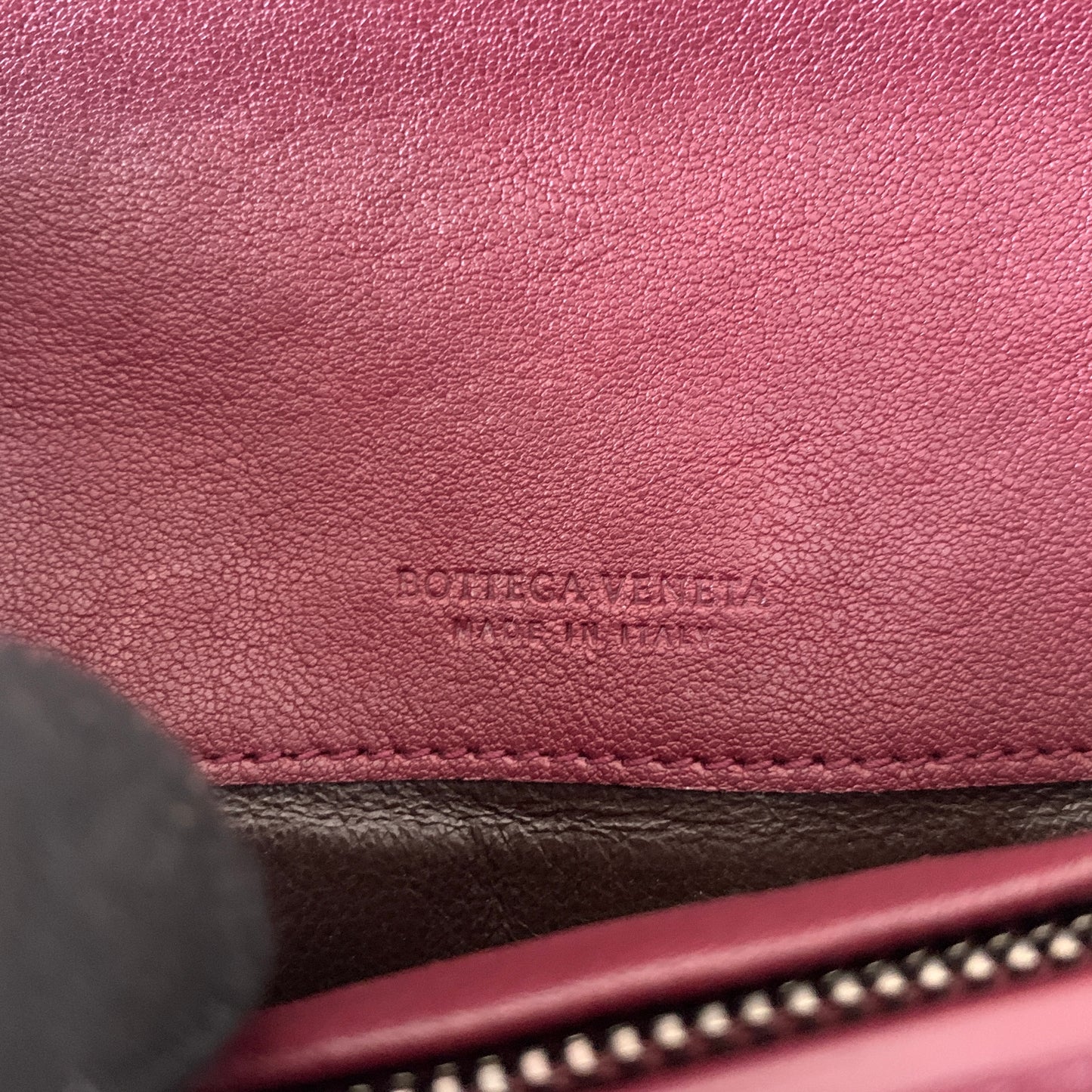 Bottega Veneta intrecciata leather long wallet Authentic with COA box and dusty