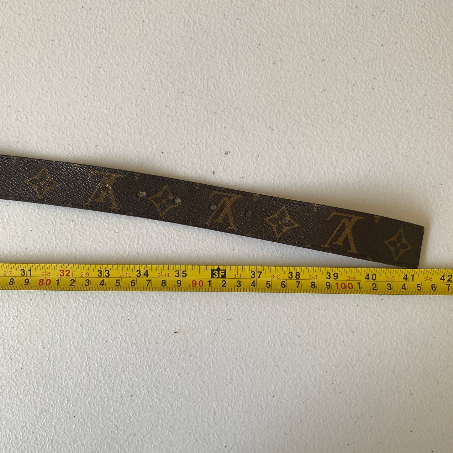 Louis Vuitton monogram unisex belt M9872 Authentic with COA box dusty size 95 cm 38 inch