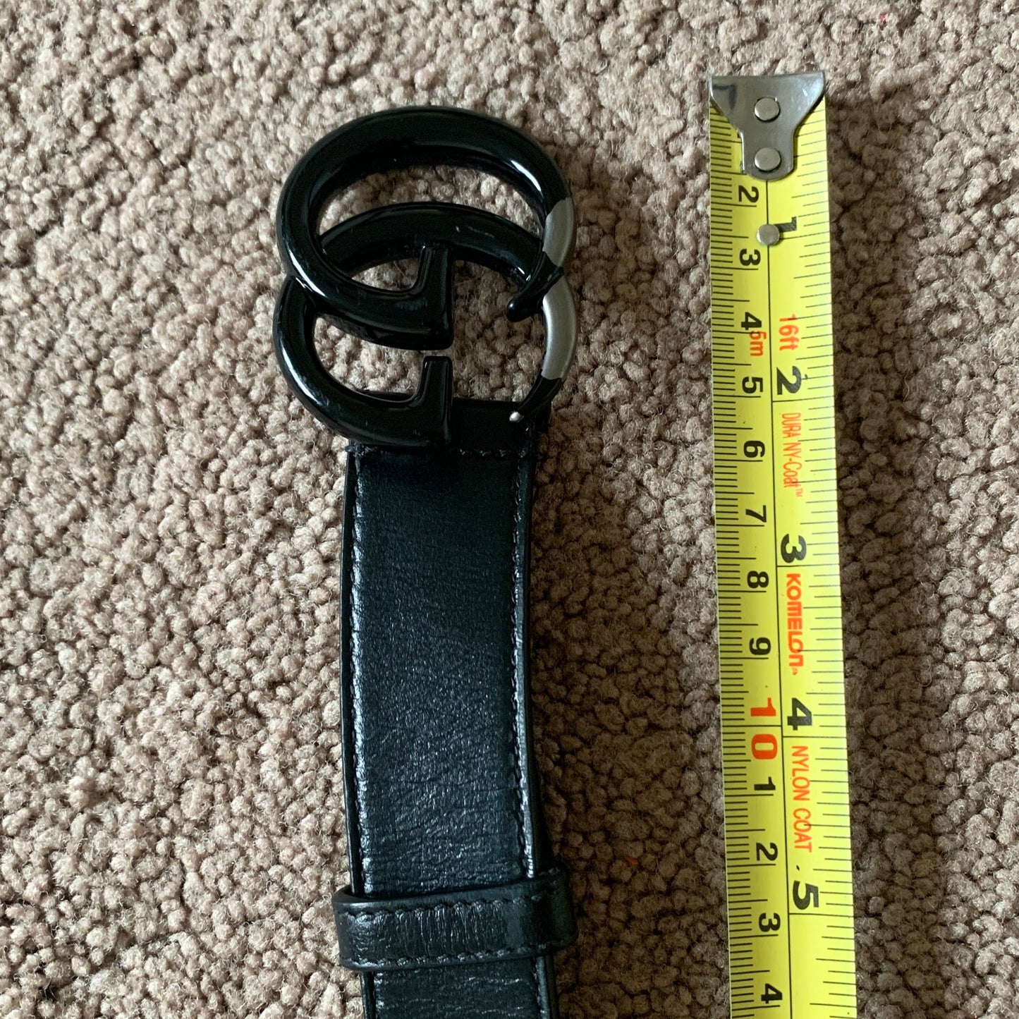 Authentic Gucci unisex black leather belt with GG marmont buckle