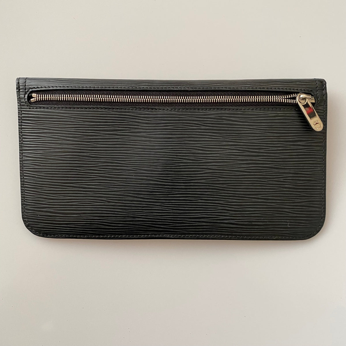 Louis Vuitton blac Epi leather clutch bag TH0076 Authentic with COA 9x4.7