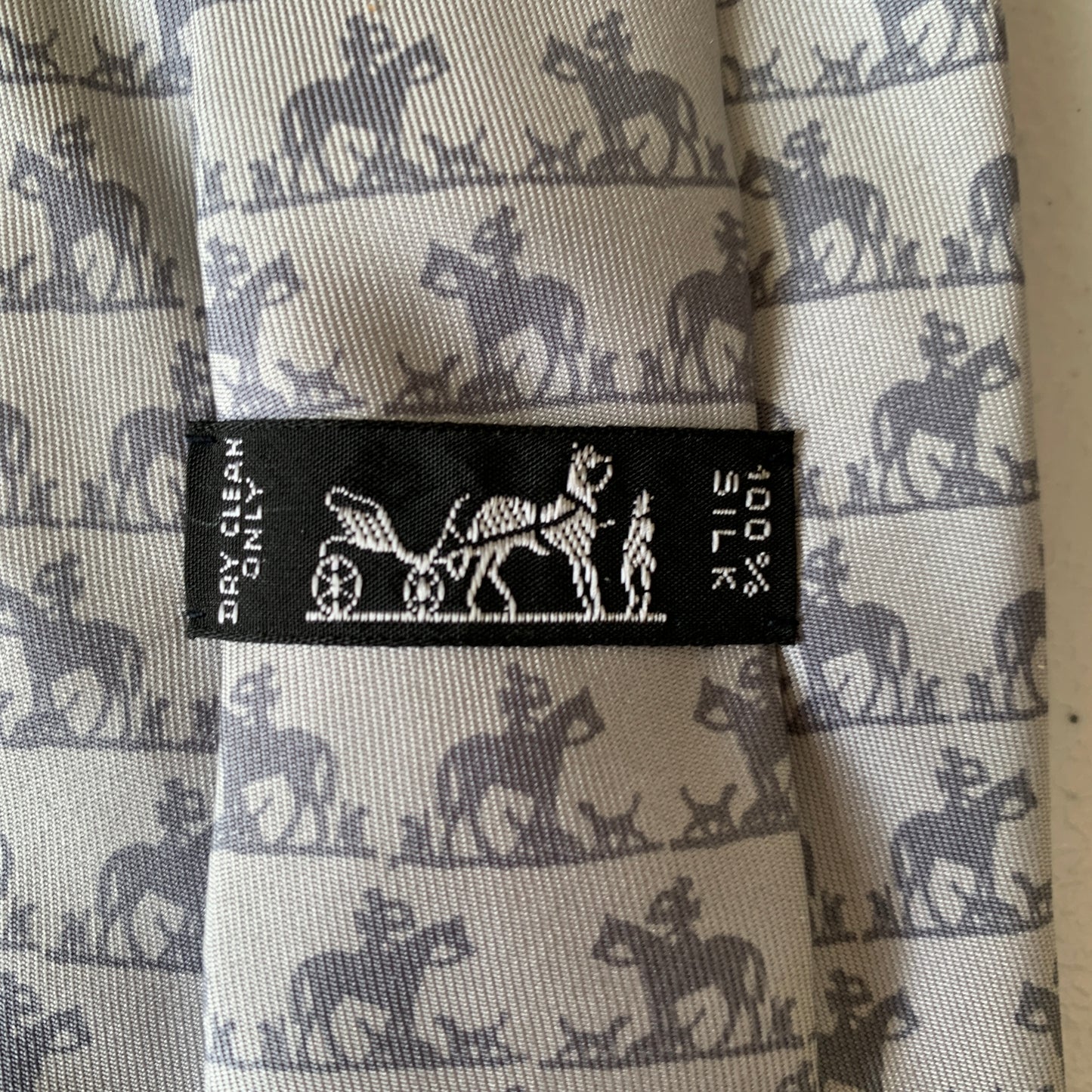 Hermes men’s silk Neck Tie authentic with COA shopper
