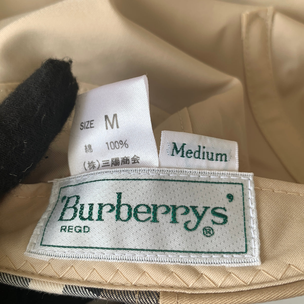 Burberry nuova check Hat Authentic with COA size M