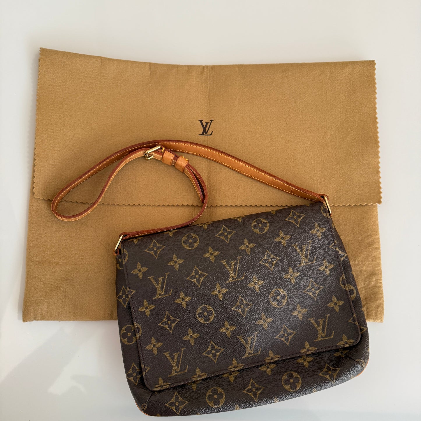 Louis Vuitton Monogram Musette Tango shoulder bag authentic with COA dust bag