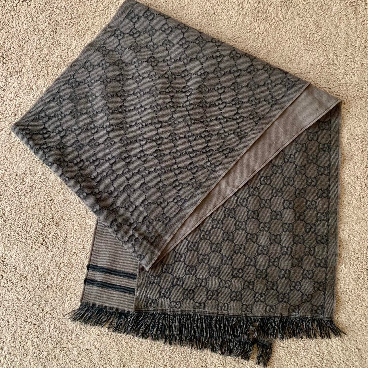 Authentic GUCCI unisex double sided monogram and plain pure wool scarf