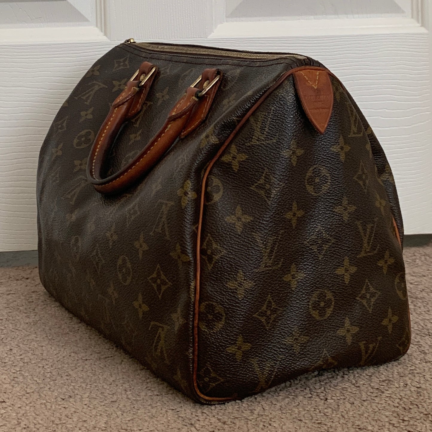 Authentic Louis Vuitton vintage speedy 30 handbag