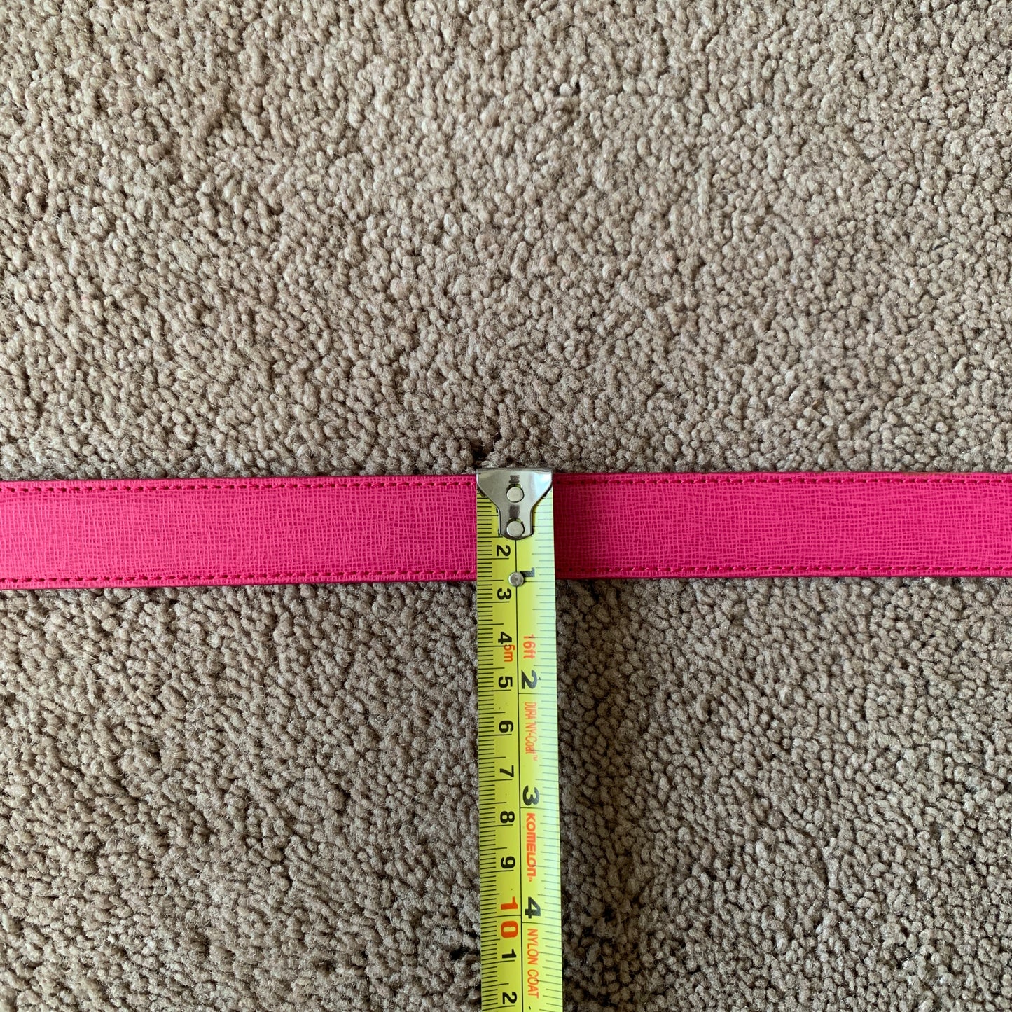 Authentic Fendi women’s fuchsia leather belt with FF buckle