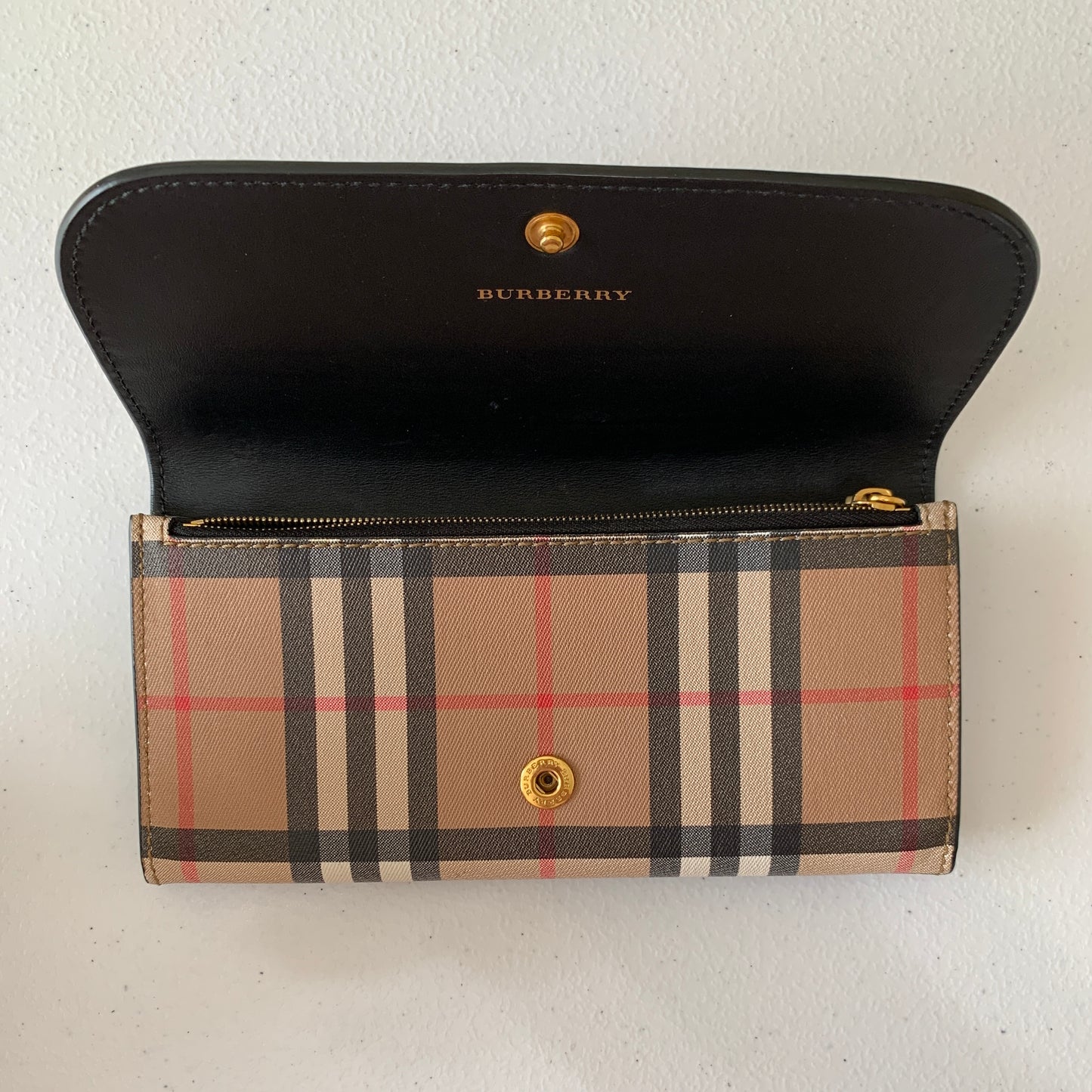 Burberry women’s check long wallet authentic with COA 3.6x7.5”