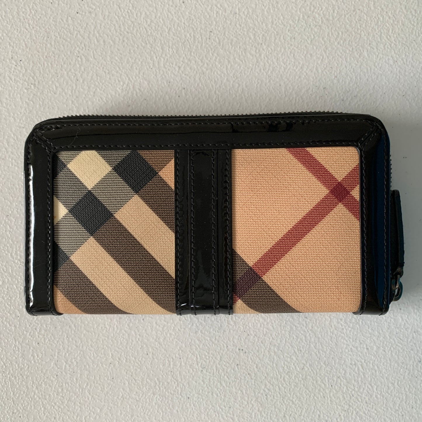 Burberry nova check zip around long wallet Authentic with COA