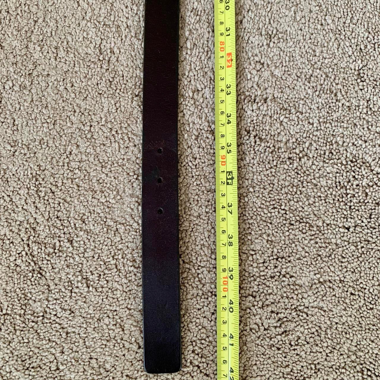 Authentic GUCCI unisex dark drown leather belt with GG buckle