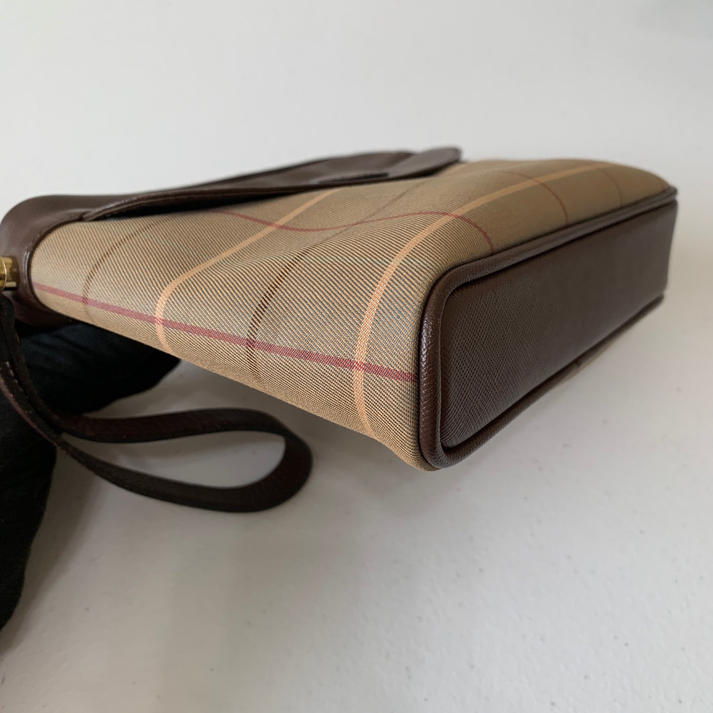 Burberry vintage unisex wristlet bag authentic with COA