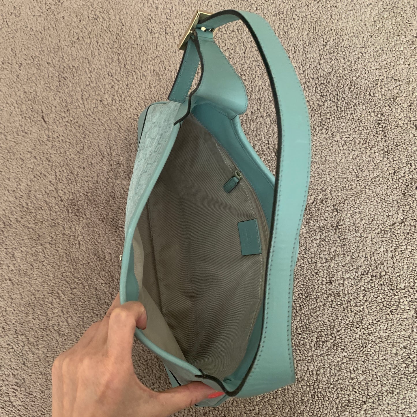 Authentic Gucci women’s vintage Jackie light blue handbag