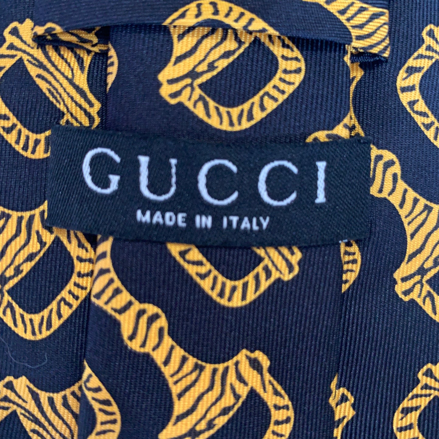 Gucci logo silk neck tie authentic with COA 144.5cm