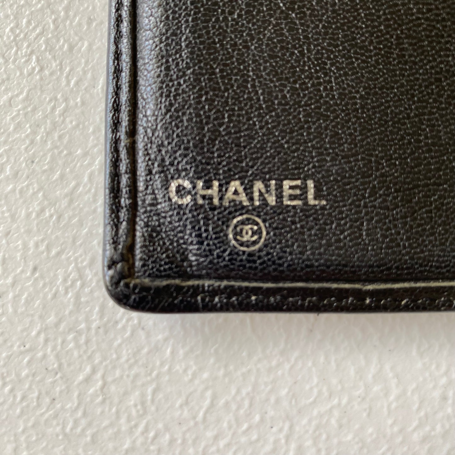 Chanel unisex bifold black leather wallet Authentic with coa