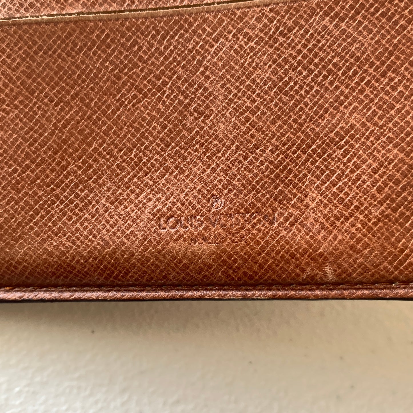 Louis Vuitton monogram men’s bifold wallet 8908FA Authentic with COA