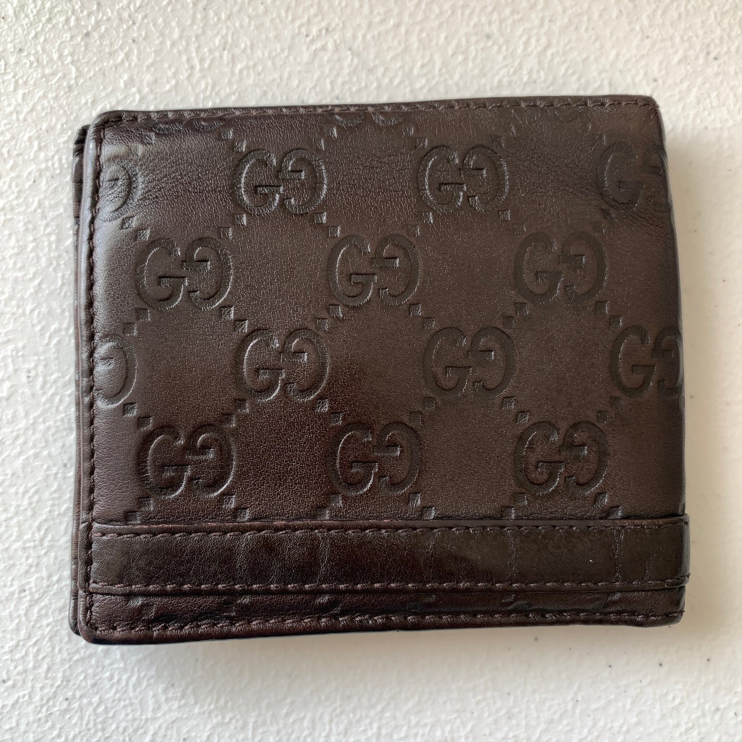 Gucci monogram brown leather men’s bifold wallet Authentic with COA
