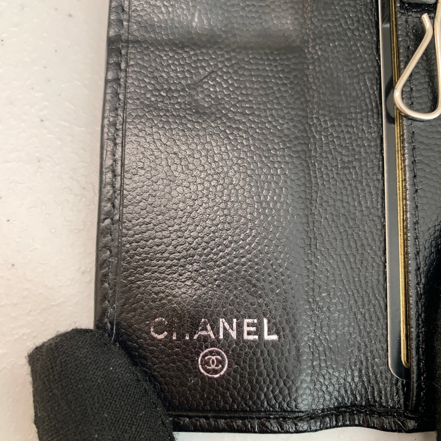 Chanel cc mark Black caviar Leather 6 ring key holder authentic with COA and guarantee card