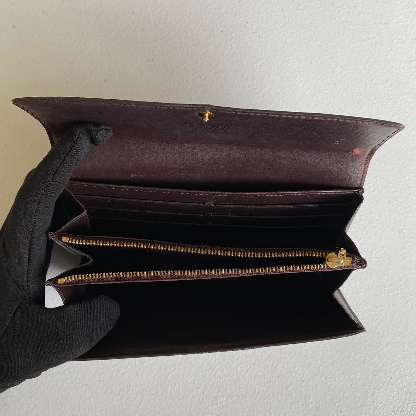 Louis Vuitton long vernis wallet th2069 authentic with coa