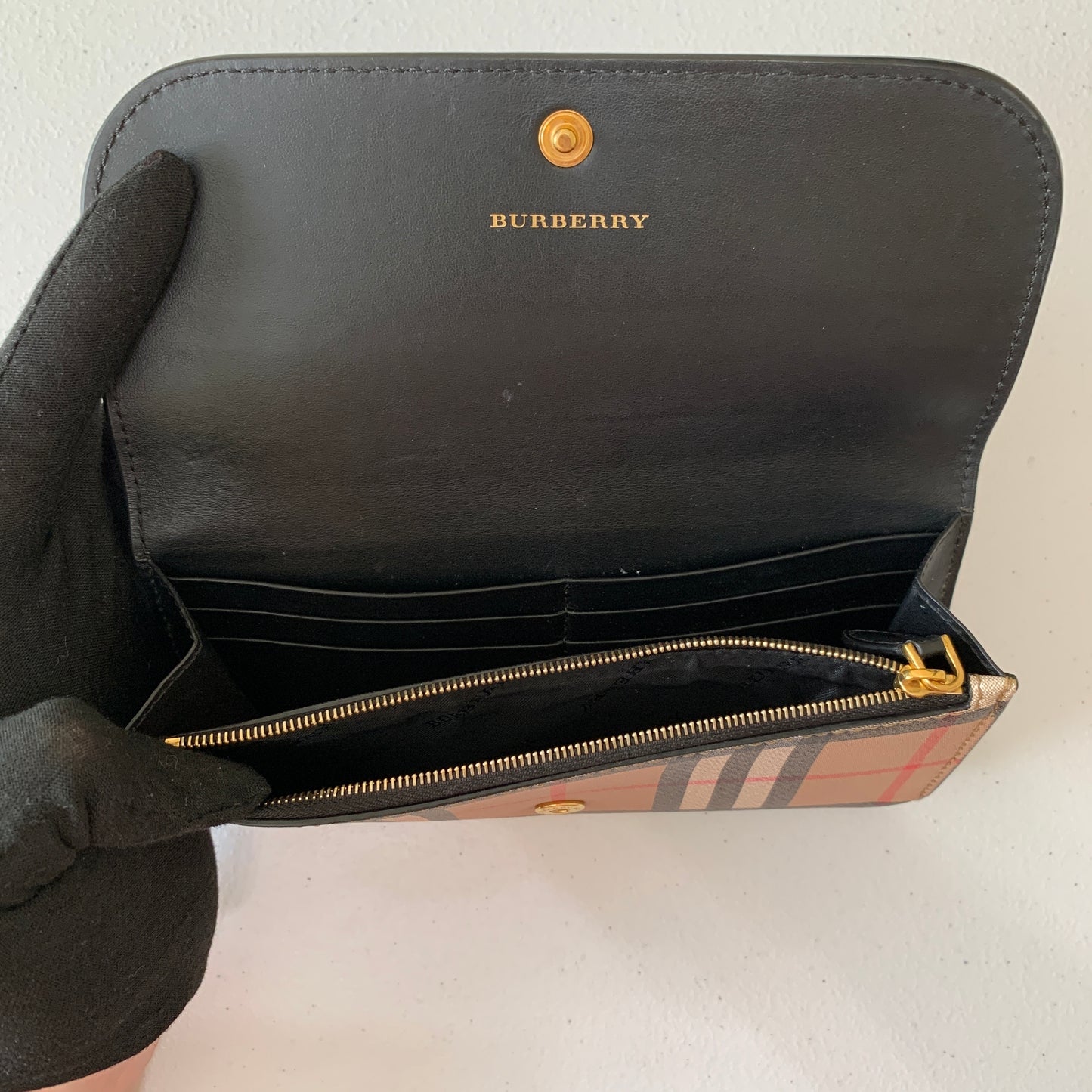 Burberry women’s check long wallet authentic with COA 3.6x7.5”