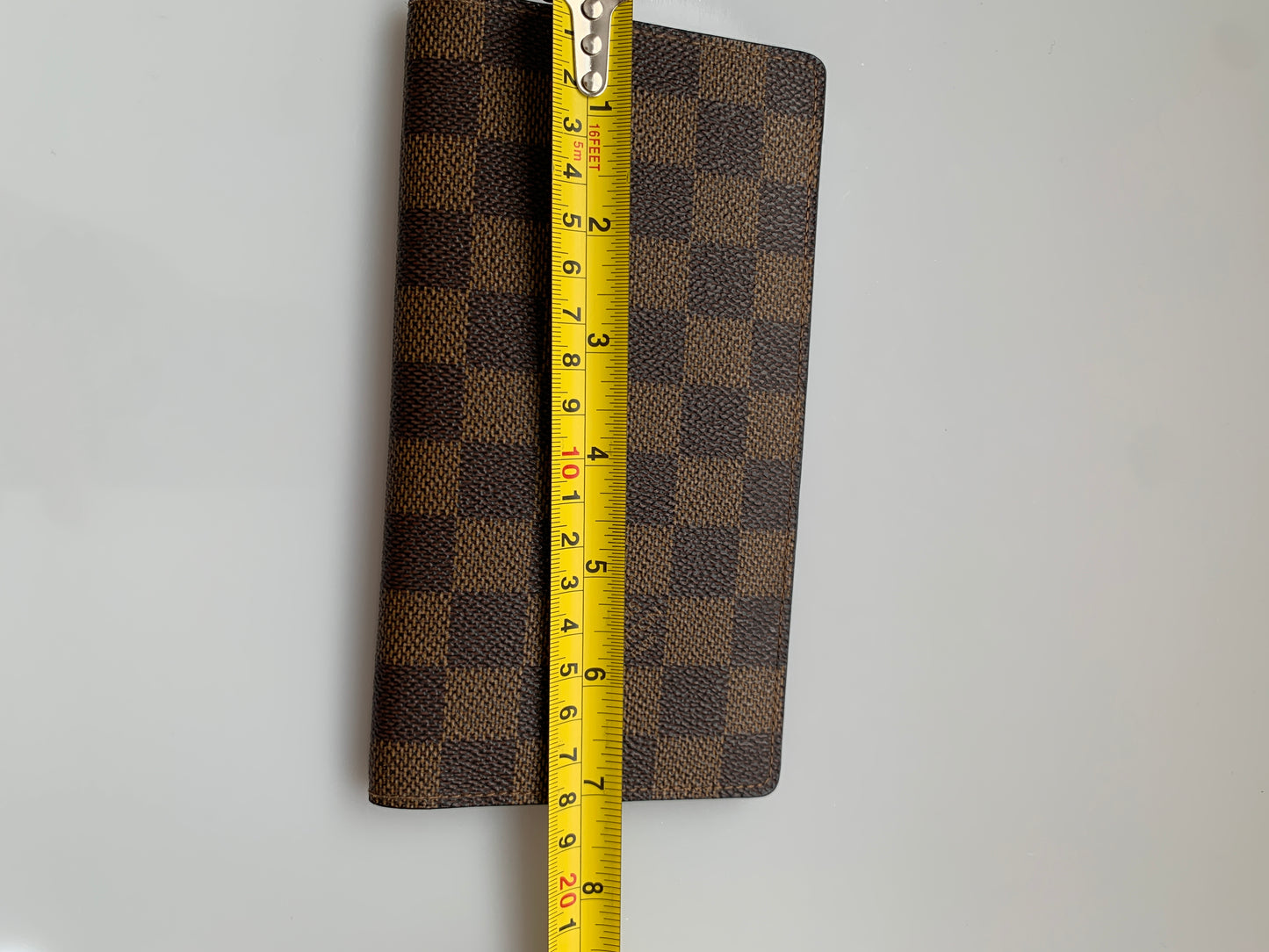 Louis Vuitton damier long card holder wallet unisex authentic with COA CT4180
