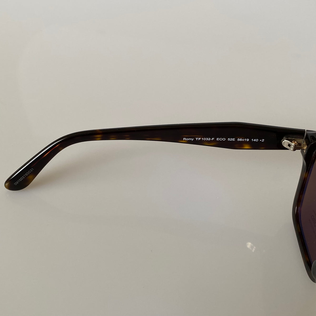 Tom ford New with Box women’s tortoiseshell sunglasses Authentic with COA