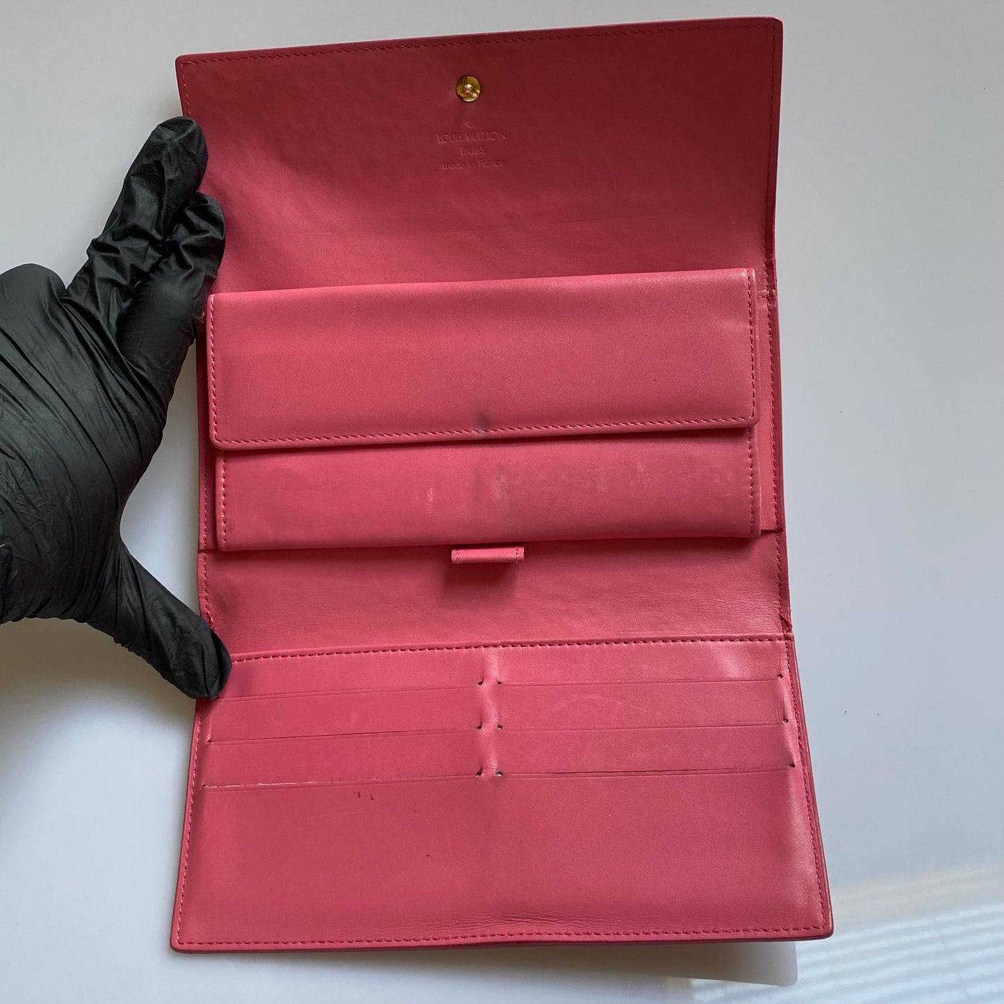 Louis Vuitton pink vernis monogram long wallet Authentic with COA