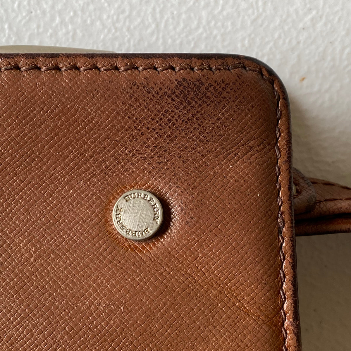 Burberry vintage brown leather wristlet clutch bag Authentic with COA 10.2x7.5x2.3