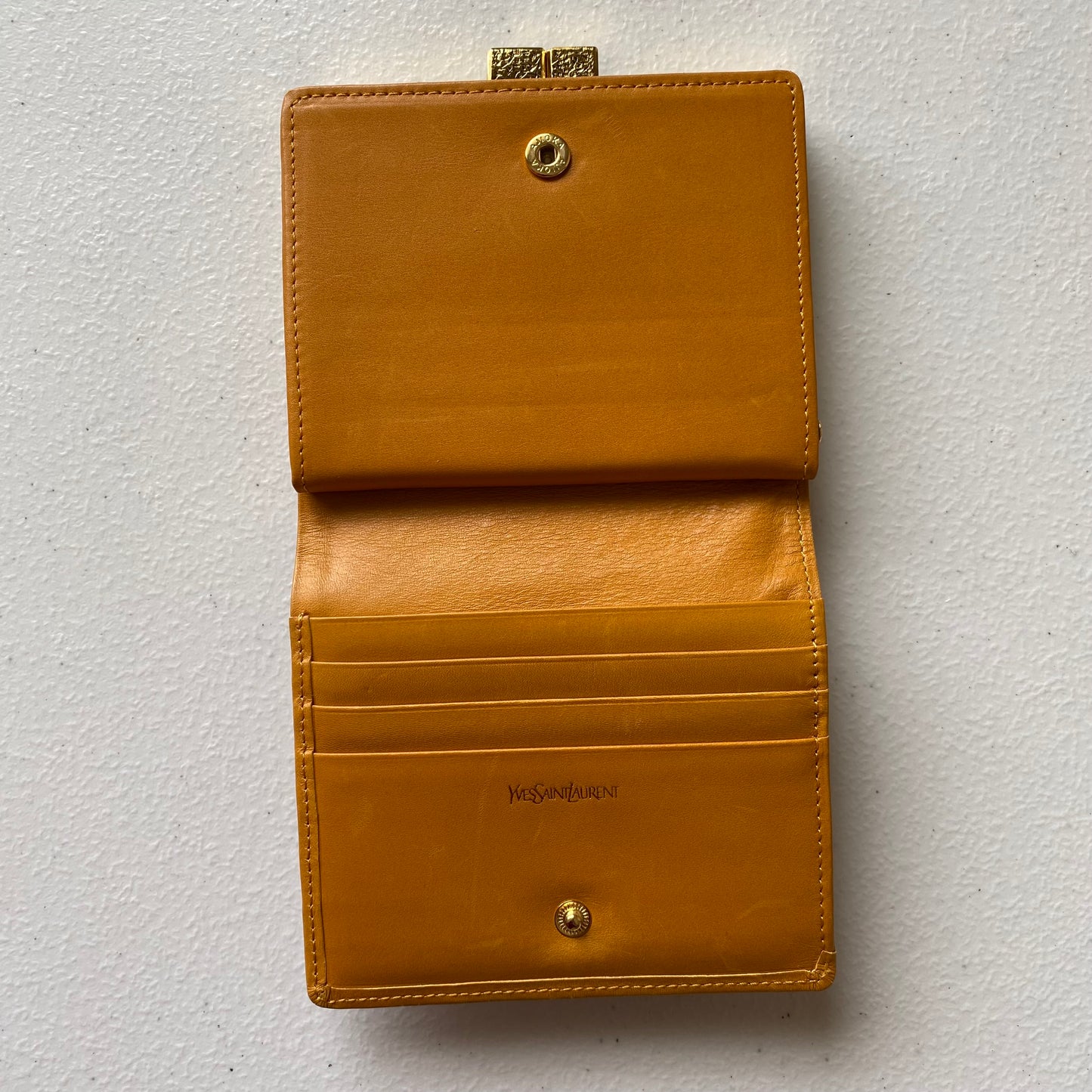 Yves Saint Laurent vintage kiss lock leather wallet Authentic with COA 4.2x3.9