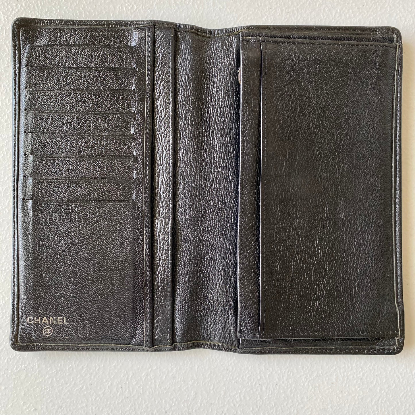 Chanel unisex bifold black leather wallet Authentic with coa