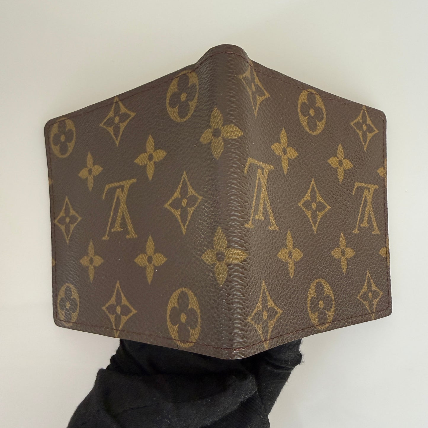 Louis Vuitton monogram men’s bifold wallet authentic with COA CA0090