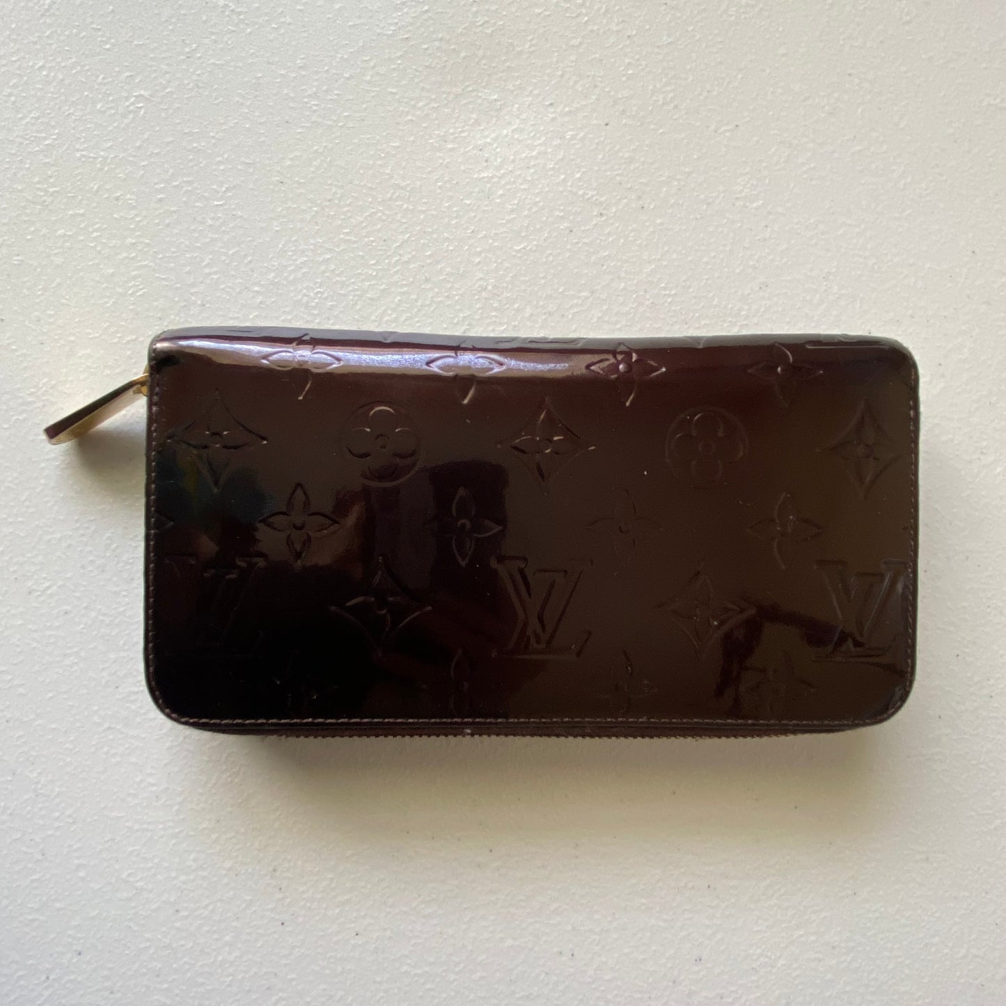 Louis Vuitton vernis zippy wallet MI4162 authentic with coa