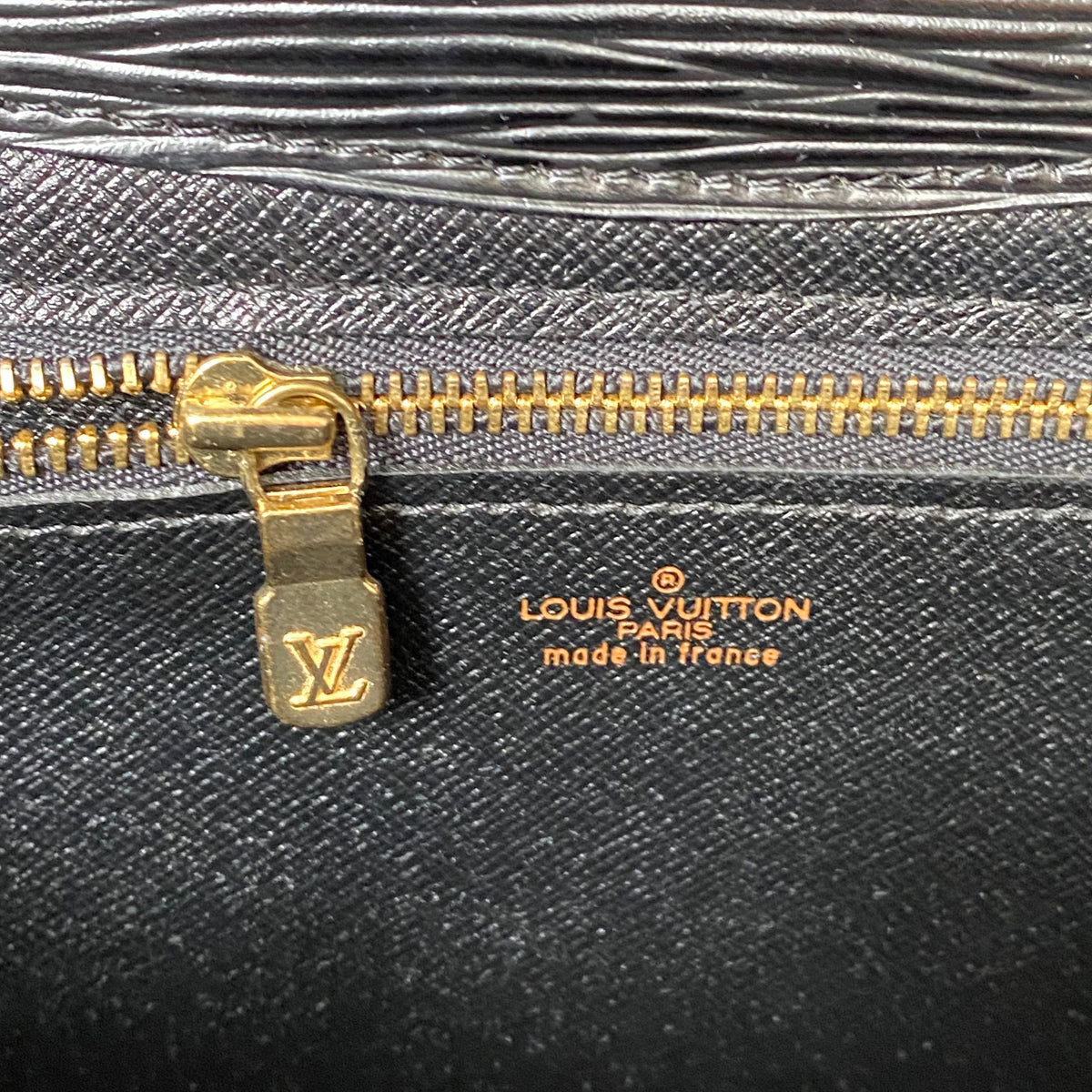 Louis Vuitton black Epi leather clutch bag 8911 Authentic with COA 10.7x6.5x1.2