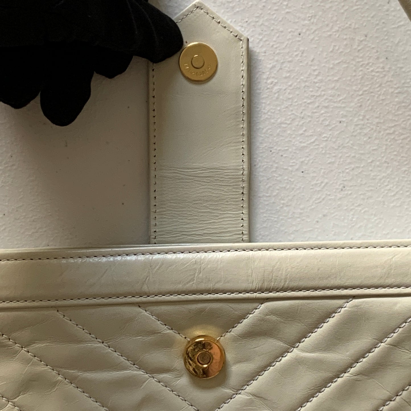 Yves Saint Laurent rare vintage leather shoulder bag purse authentic with COA 11.5x8.5x1
