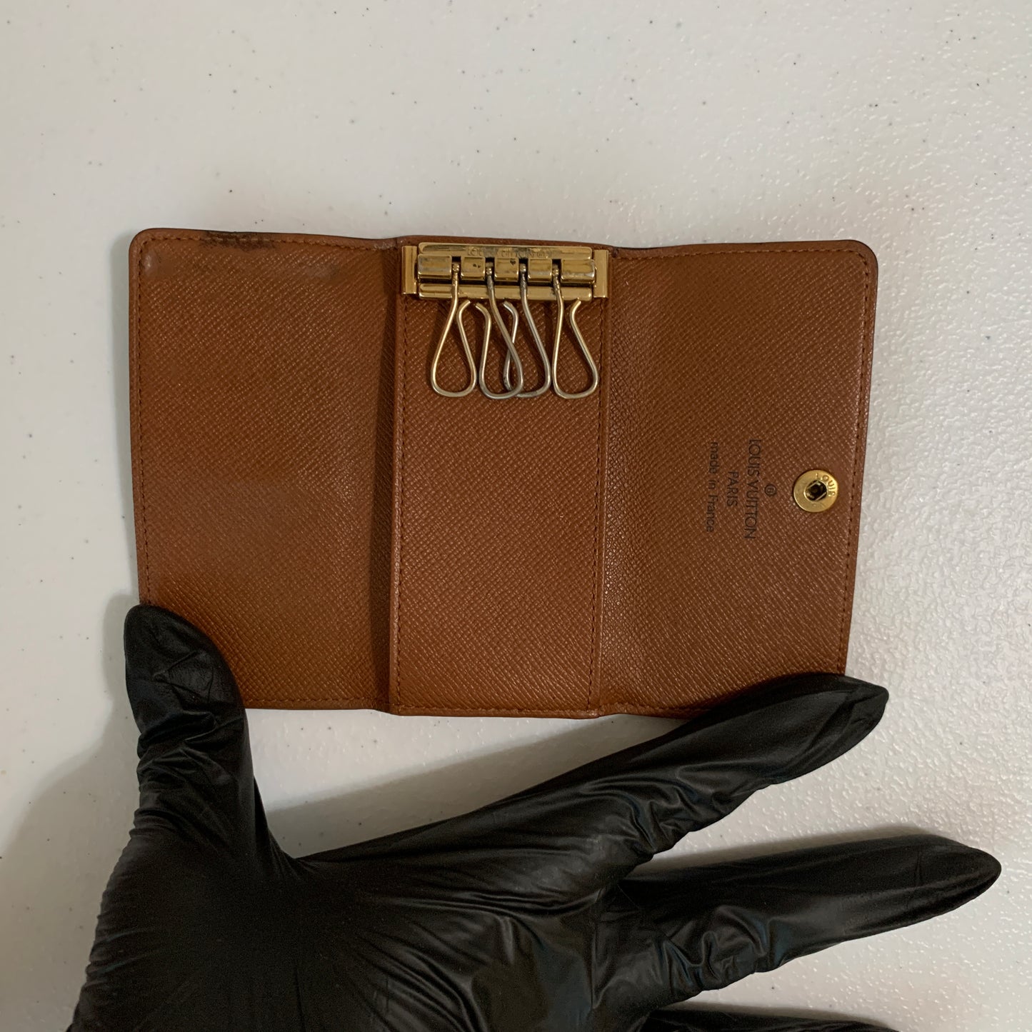 Louis Vuitton monogram Keyholder Ra1928 authentic with COA