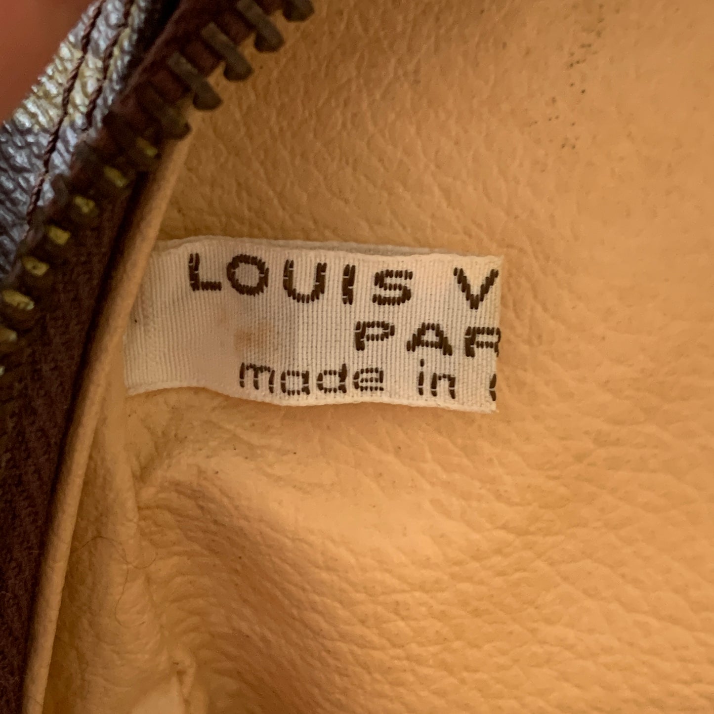 Louis Vuitton monogram Cosmetic pouch trousse toilette 23 authentic with COA