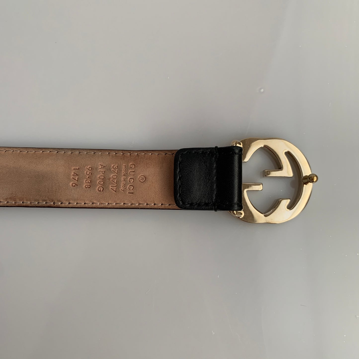 Gucci Black leather Belt authentic with COA size 95cm 38”