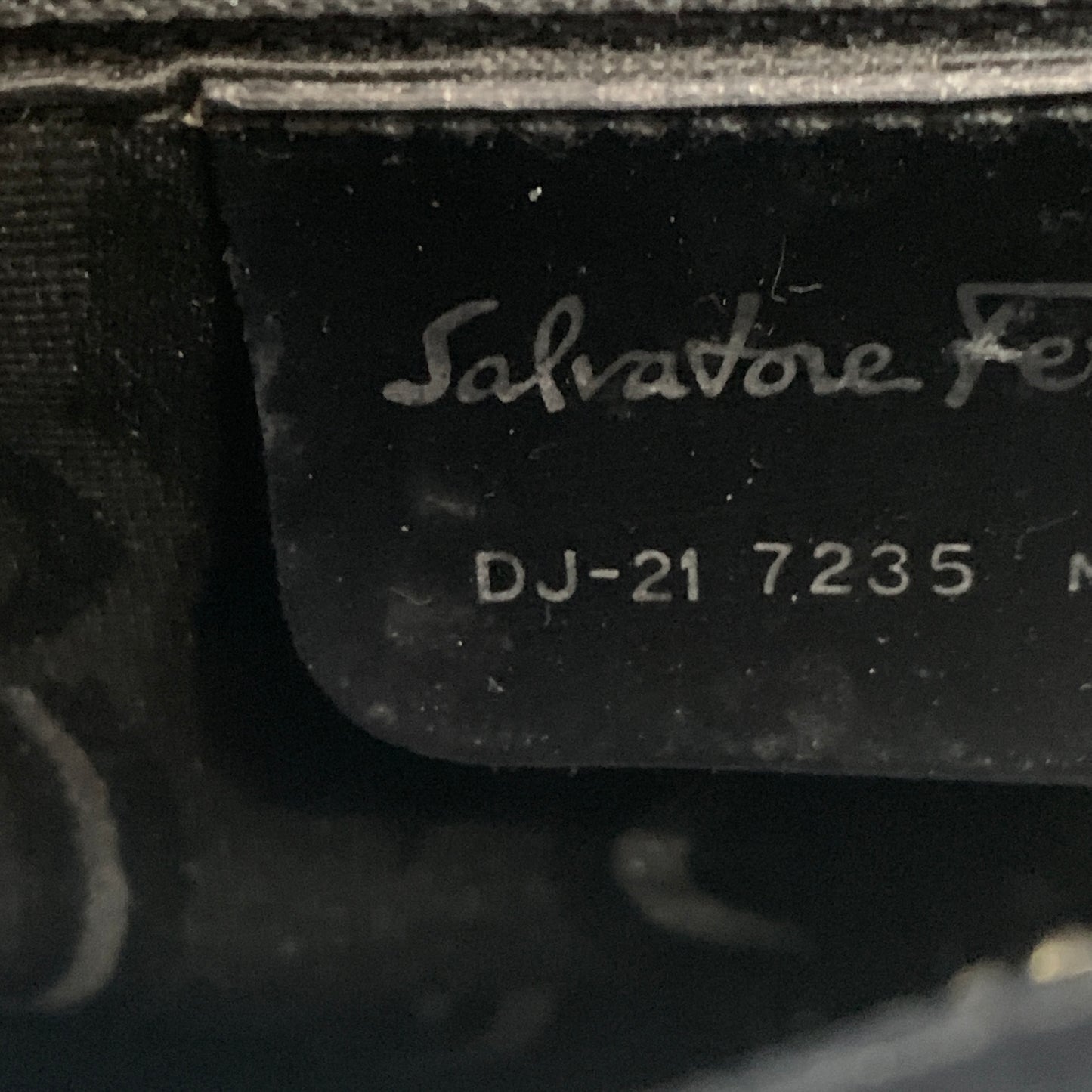 Salvatore Ferragamo gancini logo black Leather shoulder bag authentic with COA